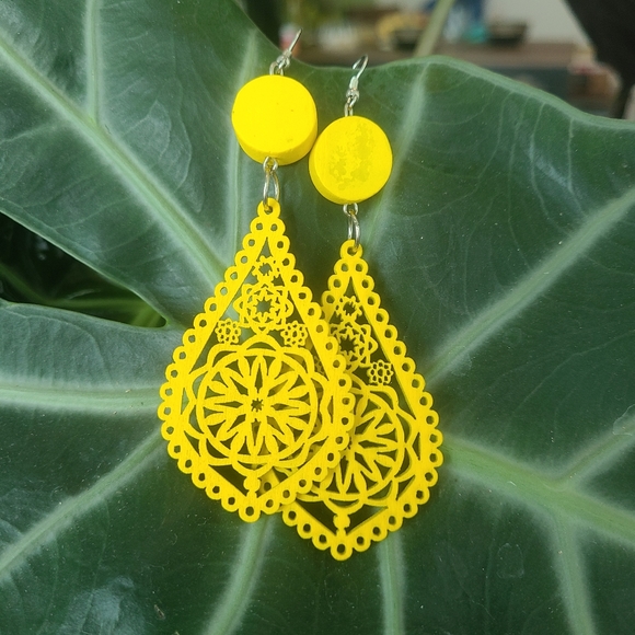 Jewelry - Bright yellow wooden earrings